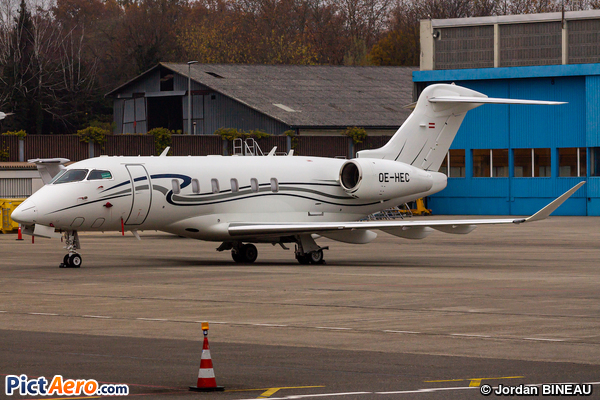 Bombardier BD-100-1A10 Challenger 350 (Interational Jet Management GmbH)