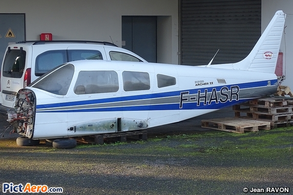 Piper PA-28-181 Archer II (Aéroclub de Bordeaux Yvrac)