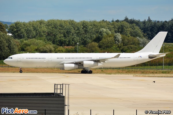 Airbus A340-313E (Air Belgium)