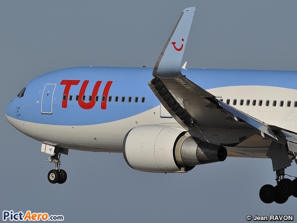 Boeing 767-304/ER  (TUI Airways)