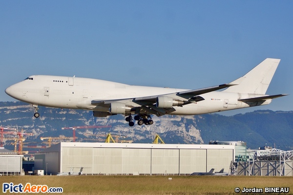 Boeing 747-409/BDSF (Aerotrans Cargo)