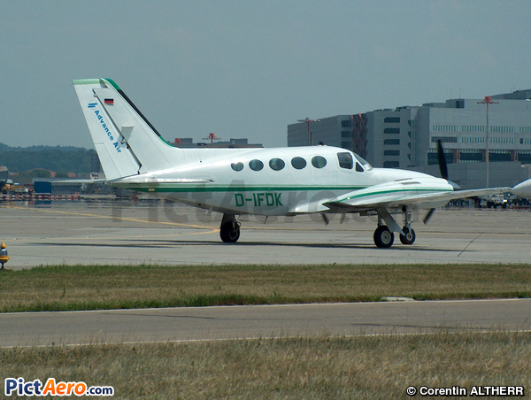Cessna 421C Golden Eagle (Advance Air Luftfahrt)