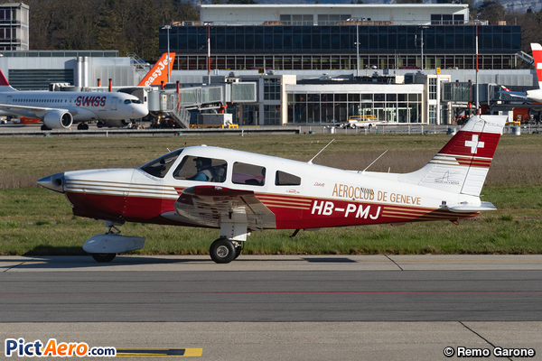 Piper PA-28-236 Dakota (Aéroclub de Genève)