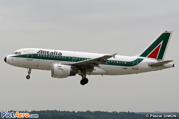 Airbus A319-112 (Alitalia)