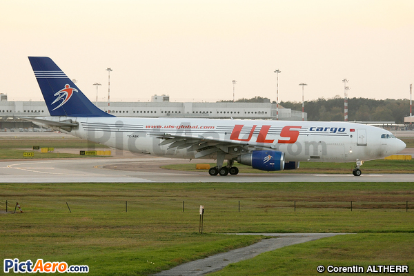 Airbus A300B4-203F (ULS Cargo)