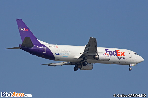 Boeing 737-4Q8/SF (FedEx Express)