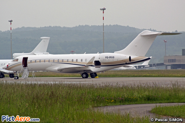Bombardier BD-700-1A10 Global Express (Macsteel Jet Services)