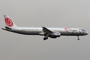 Airbus A321-211 (OE-LET)