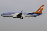 Boeing 737-8K5/WL (C-FYAU)