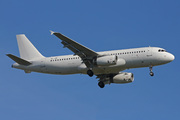 Airbus A320-232 (YL-LDE)