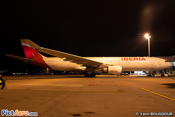 Airbus A330-302 (Iberia)