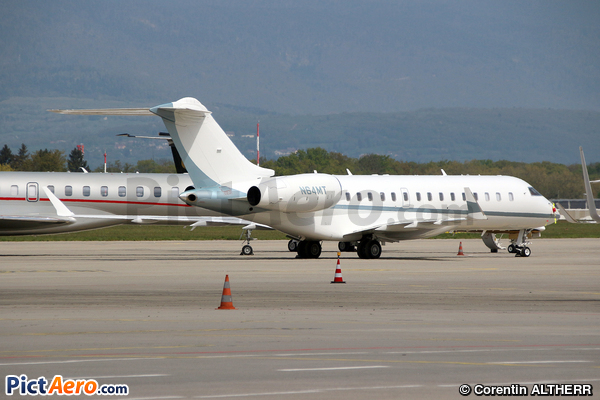 Bombardier BD-700 1A10 Global Express XRS (Windtop Inc.)