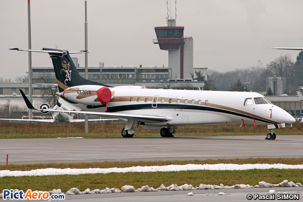 Embraer ERJ-135 BJ Legacy (Global Jet Luxembourg)