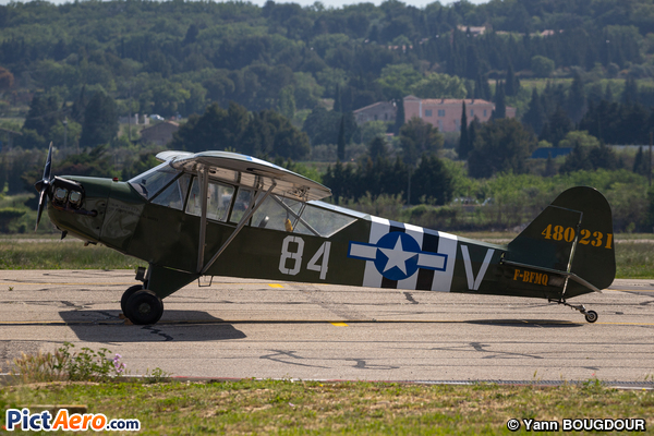 Piper J-3C-65 Cub (Aéroclub Vauclusien)