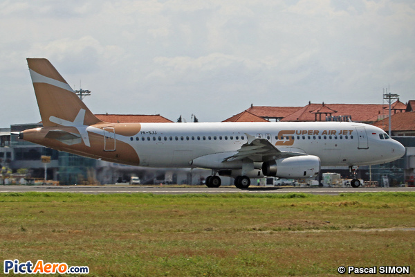 Airbus A320-232 (Super Air Jet)