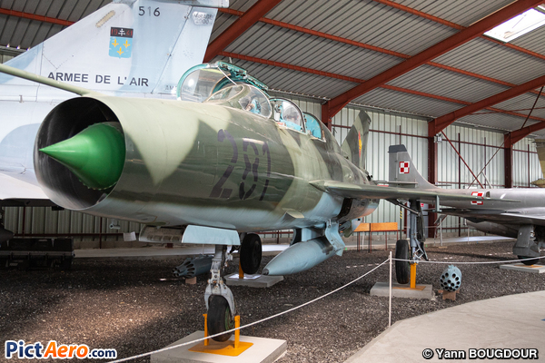 Mikoyan-Gurevich MiG-21UM Mongol B (German Democratic Republic Air Force)