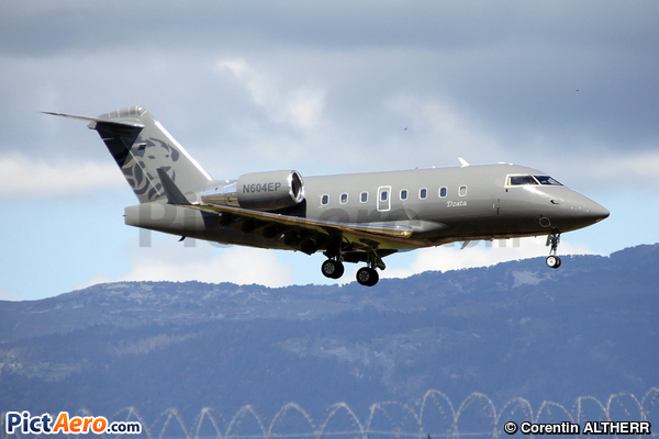 Bombardier CL-600-2B16 Challenger 604 (Engineers & Planners Co. Ltd.)