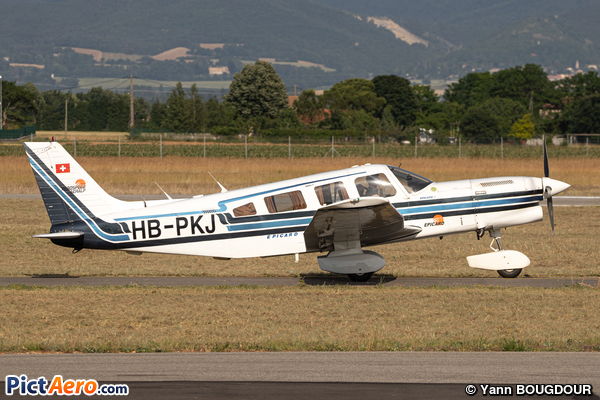 Piper PA-32-301T Turbo Saratoga (Aerospeed)