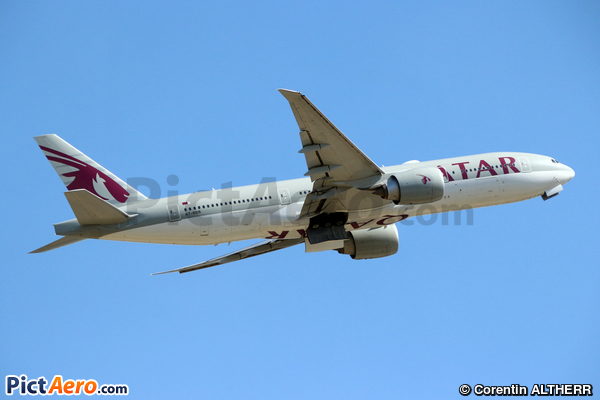 Boeing 777-2DZ/LR (Qatar Airways)