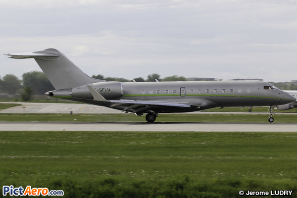 Bombardier BD-700-1A11 Global 5500 (Chartright Air Inc.)