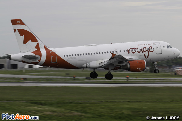 Airbus A319-113 (Air Canada Rouge)