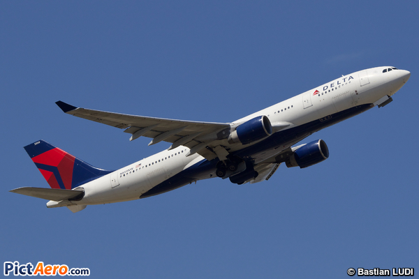Airbus A330-223 (Delta Air Lines)