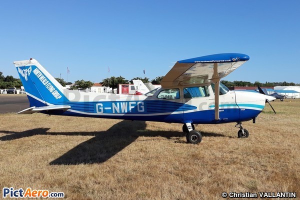 Cessna 172P Skyhawk (North Field Flying Group Limited)