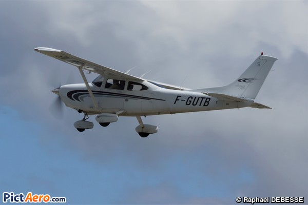 Cessna 182 S (D.L.G. SARL)