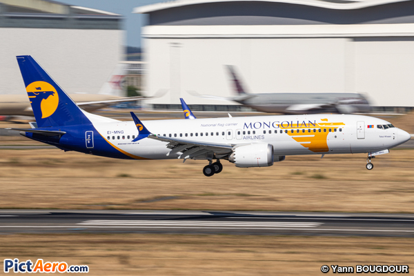 Boeing 737-8 Max (MIAT Mongolian Airlines)