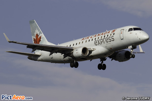 Embraer 170-200SU (Air Canada Express)