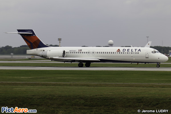 Boeing 717-2BD (Delta Air Lines)