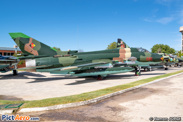 Sukhoi Su-22M4 Fitter K (Museo del aire)