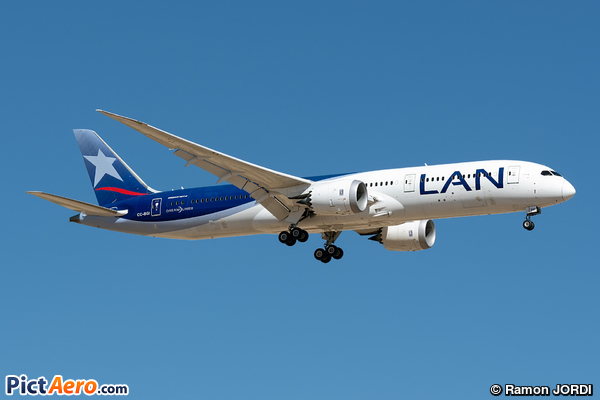 Boeing 787-9 Dreamliner (LAN Airlines)