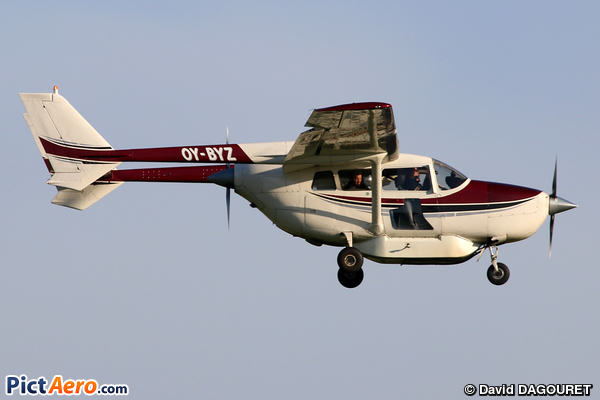 Cessna F337 Super Skymaster (Private / Privé)