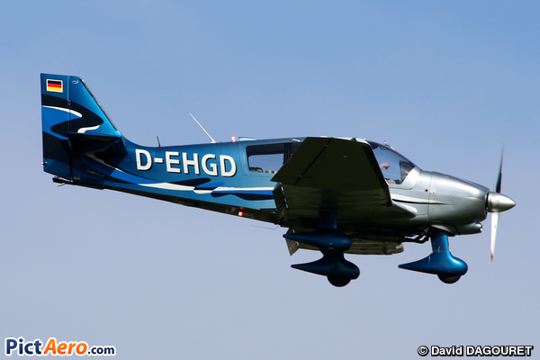 Robin DR400-180R Remorqueur (Luftsportgruppe Ikarus)