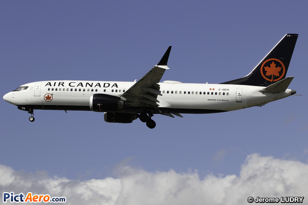 Boeing 737-8 Max (Air Canada)