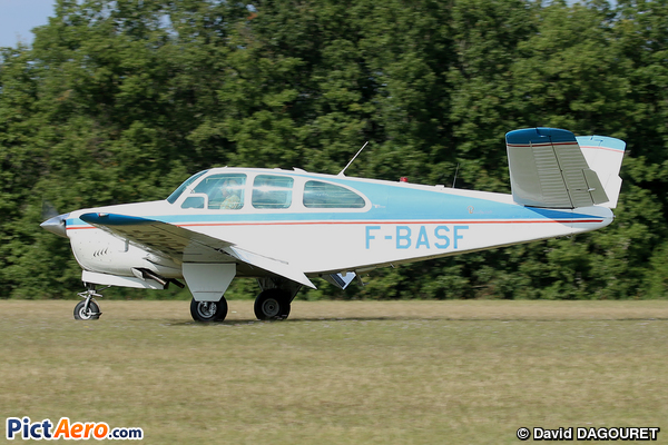 Beechcraft P35 Bonanza (Private / Privé)