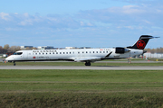 Bombardier CRJ-900LR (C-GJHZ)