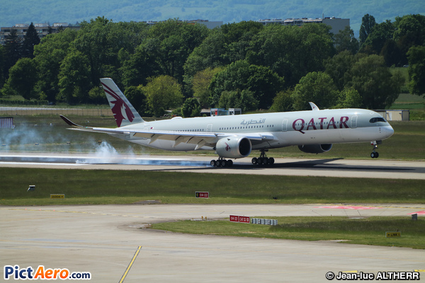 Airbus A350-1041 (Qatar Airways)
