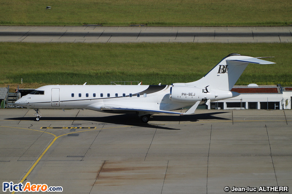 Bombardier BD-700-1A11 Global 5000 (Flying Group NV)