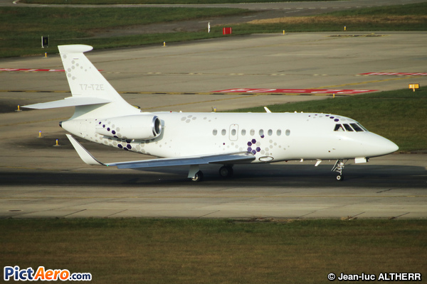 Dassault Falcon 2000LX (Luxaviation San Marino)