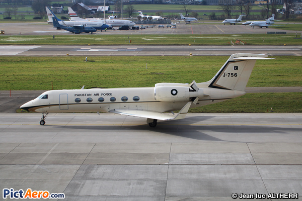 Gulfstream Aerospace G-IV X (G450) (Pakistan - Air Force)