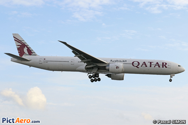 Boeing 777-3ZG/ER (Qatar Airways)