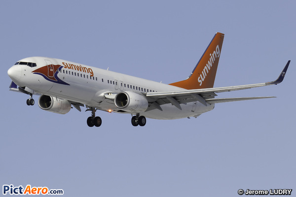 Boeing 737-81D/WL (Sunwing Airlines)
