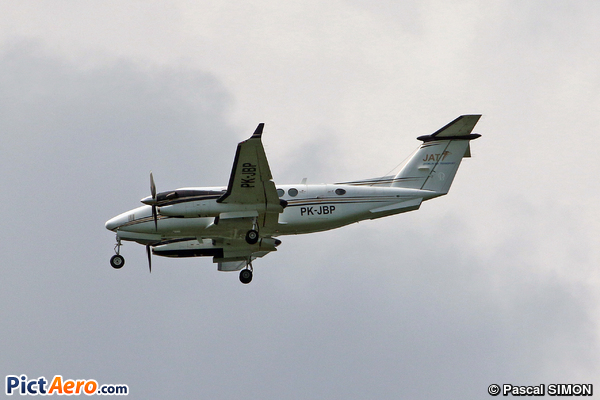 Beechcraft B300 King Air 350i (Jhonlin Air Transport)