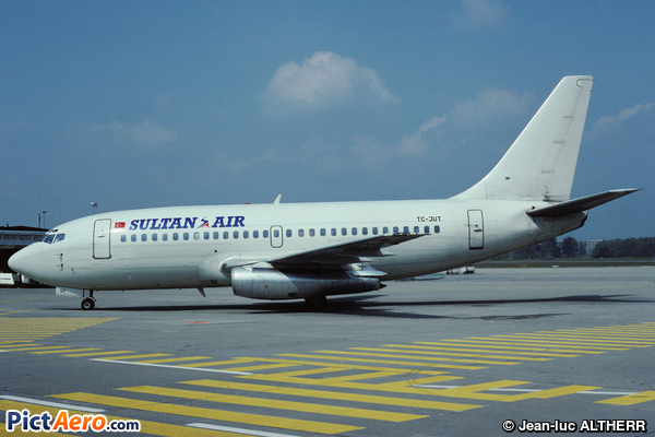 Boeing 737-217/Adv (Sultan Air)