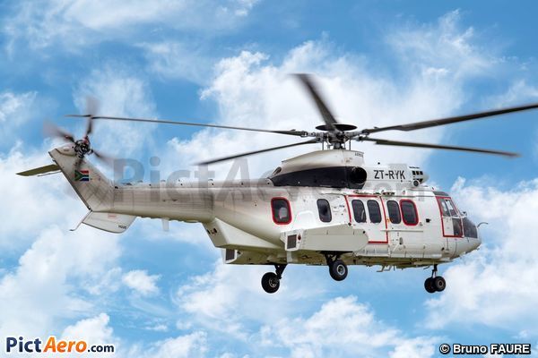Airbus Helicopters H225M (Starlite Aviation)
