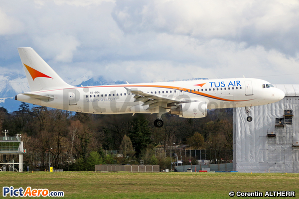 Airbus A320-214 (Tus Airways)