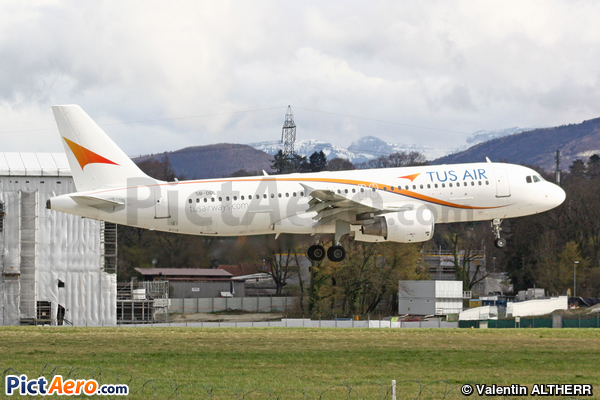 Airbus A320-214 (Tus Airways)