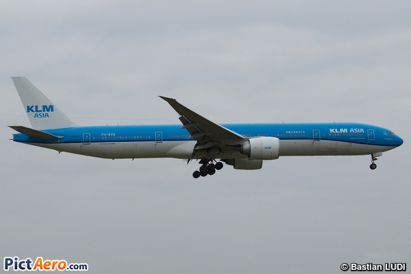 Boeing 777-306/ER (KLM Asia)